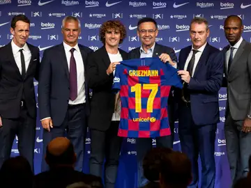 Griezmann es presentado de forma oficial como jugador del FC Barcelona Griezmann es presentado de forma oficial como jugador del FC Barcelona