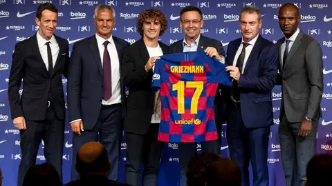 Griezmann es presentado de forma oficial como jugador del FC Barcelona Griezmann es presentado de forma oficial como jugador del FC Barcelona