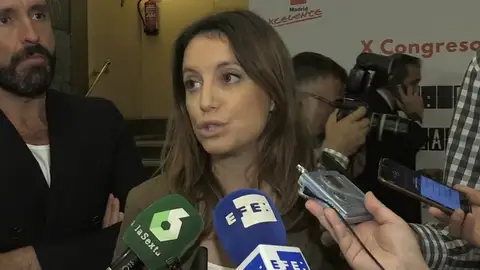 El PP califica de excluyentes y sectarias las declaraciones de Carmen Calvo sobre feminismo El PP califica de excluyentes y sectarias las declaraciones de Carmen Calvo sobre feminismo