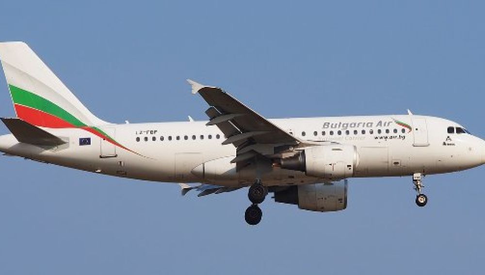 Más de 100 pasajeros con destino a Madrid atrapados en el aeropuerto