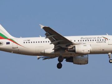 Más de 100 pasajeros con destino a Madrid atrapados en el aeropuerto
