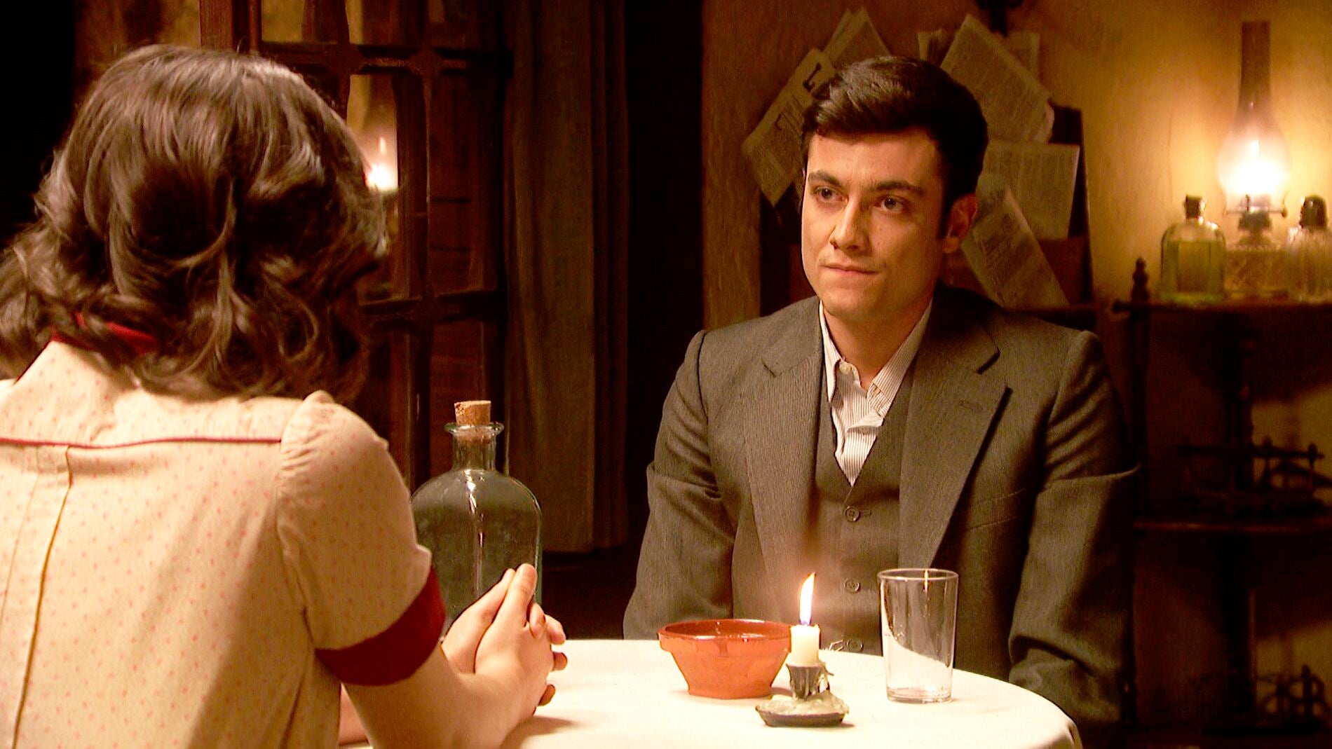 'El secreto de Puente Viejo': Marcela le confirma a Prudencio sus sospechas sobre Lola 