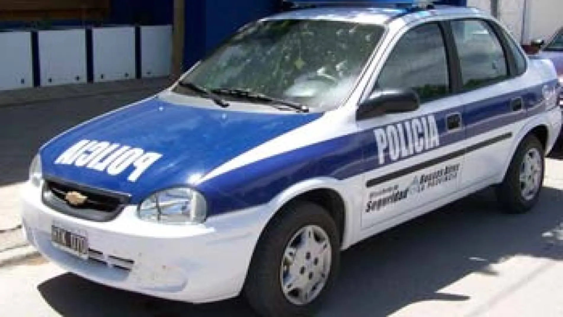 Coche de la Policía argentina. Coche de la Policía argentina.