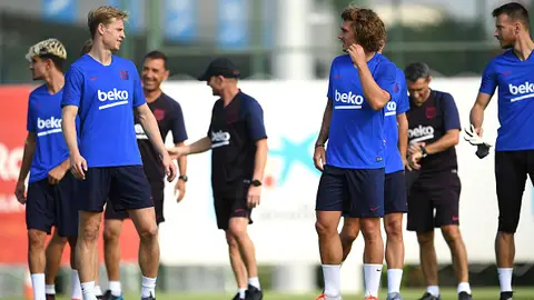 Griezmann, De Jong y Neto entrenan por primera vez como azulgranasGriezmann, De Jong y Neto entrenan por primera vez como azulgranas Griezmann, De Jong y Neto entrenan por primera vez como azulgranas