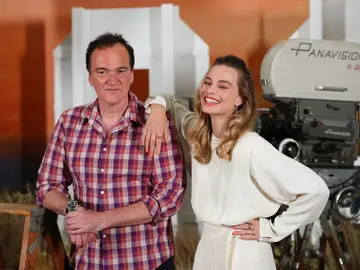 Quentin Tarantino y Margot Robbie Quentin Tarantino y Margot Robbie