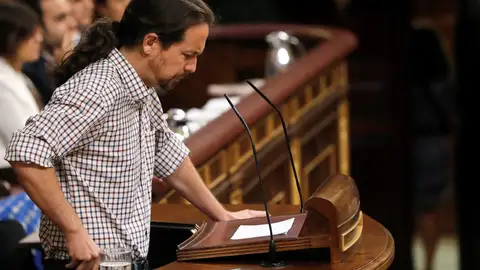 Pablo Iglesias en el debate de investidura de Pedro Sánchez Pablo Iglesias en el debate de investidura de Pedro Sánchez