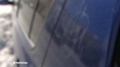 Una mujer de Catoira (Pontevedra) raya los coches y atemoriza a sus vecinos 
