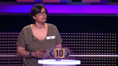 La amplia colección de pitufos de una concursante sorprende a Silvia Abril en ‘¡Ahora caigo!’ 