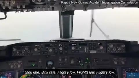 Sale a la luz el vídeo de un Boeing 737 antes de estrellarse en el mar Sale a la luz el vídeo de un Boeing 737 antes de estrellarse en el mar