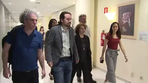 Podemos justificó su no a la investidura en que el PSOE traiciona a sus votantes Podemos justificó su no a la investidura en que el PSOE traiciona a sus votantes