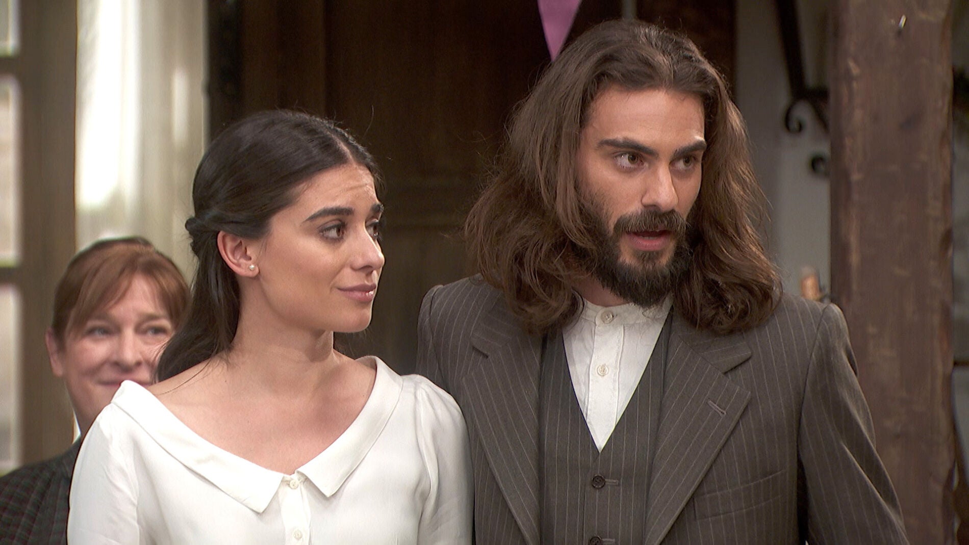 'El secreto de Puente Viejo': Elsa e Isaac dicen adiós a Puente Viejo con una gran promesa 