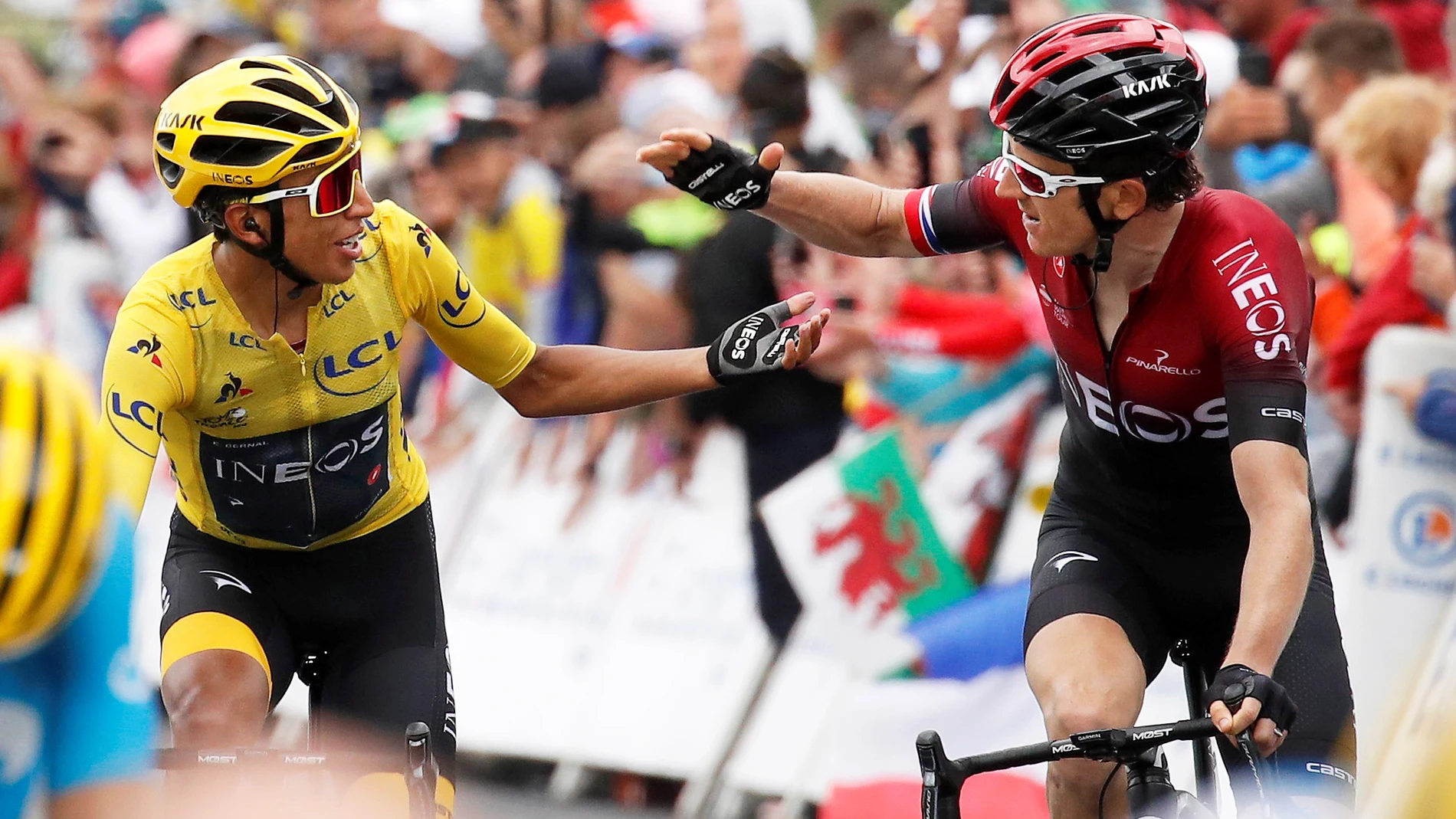 Egan Bernal y Geraint Thomas entrando juntos en línea de meta en la penúltima etapa Egan Bernal y Geraint Thomas entrando juntos en línea de meta en la penúltima etapa