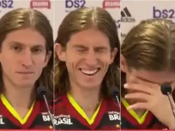 Filipe Luis, durante la rueda de prensa con el Flamengo Filipe Luis, durante la rueda de prensa con el Flamengo