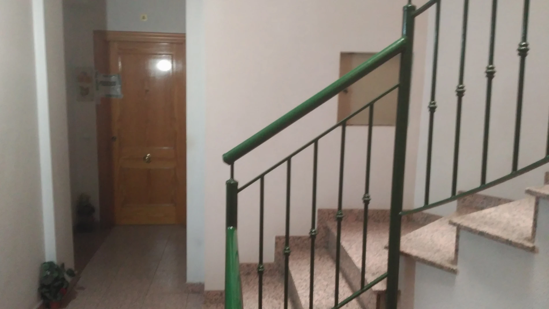 Entrada del inmueble donde ocurrió el suceso de Beniel Entrada del inmueble donde ocurrió el suceso de Beniel