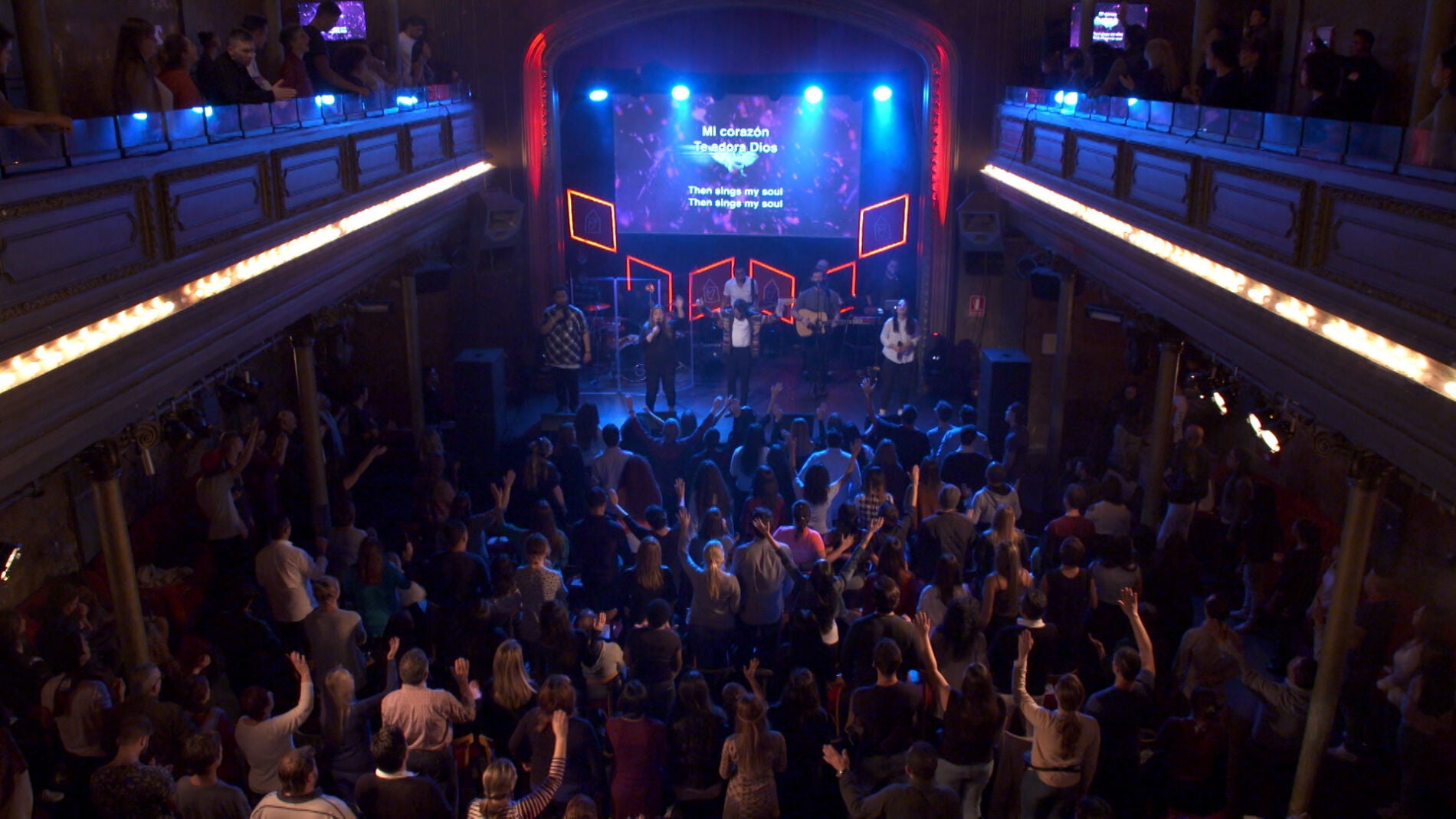 Lidia y Dani disfrutan de su culto semanal a pesar de las adversidades