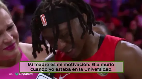 El emocionante discurso de la MVP del All Star de la WNBA: "Perdí a mi madre por un cáncer, sabía que ella me miraba" El emocionante discurso de la MVP del All Star de la WNBA: "Perdí a mi madre por un cáncer, sabía que ella me miraba"