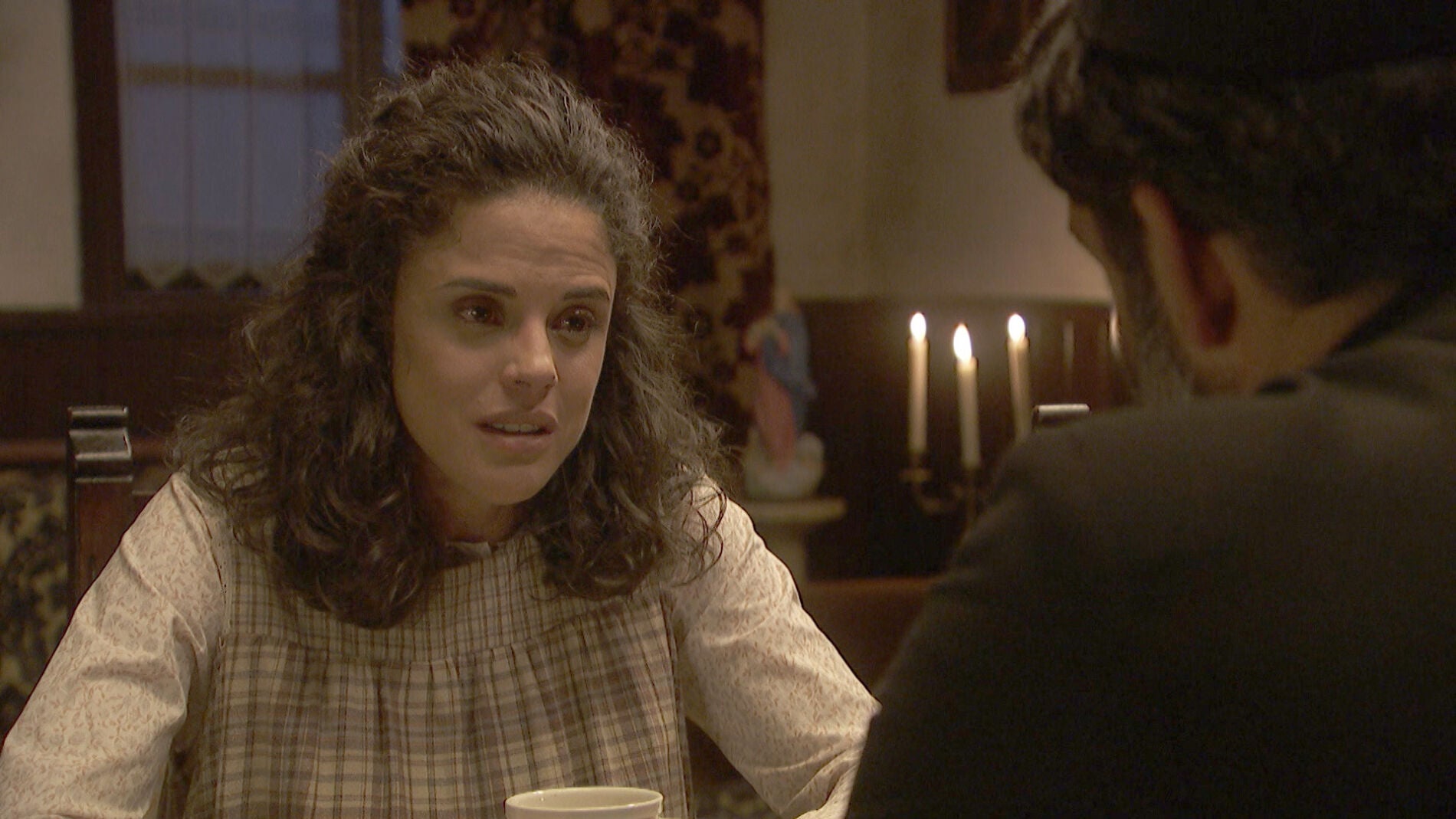 Esther descubre el pasado de Don Berengario 