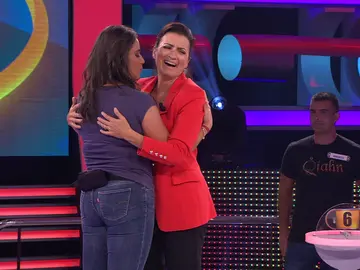 Marta enseña a bailar kizomba a Silvia Abril en '¡Ahora caigo!' Marta enseña a bailar kizomba a Silvia Abril en '¡Ahora caigo!'