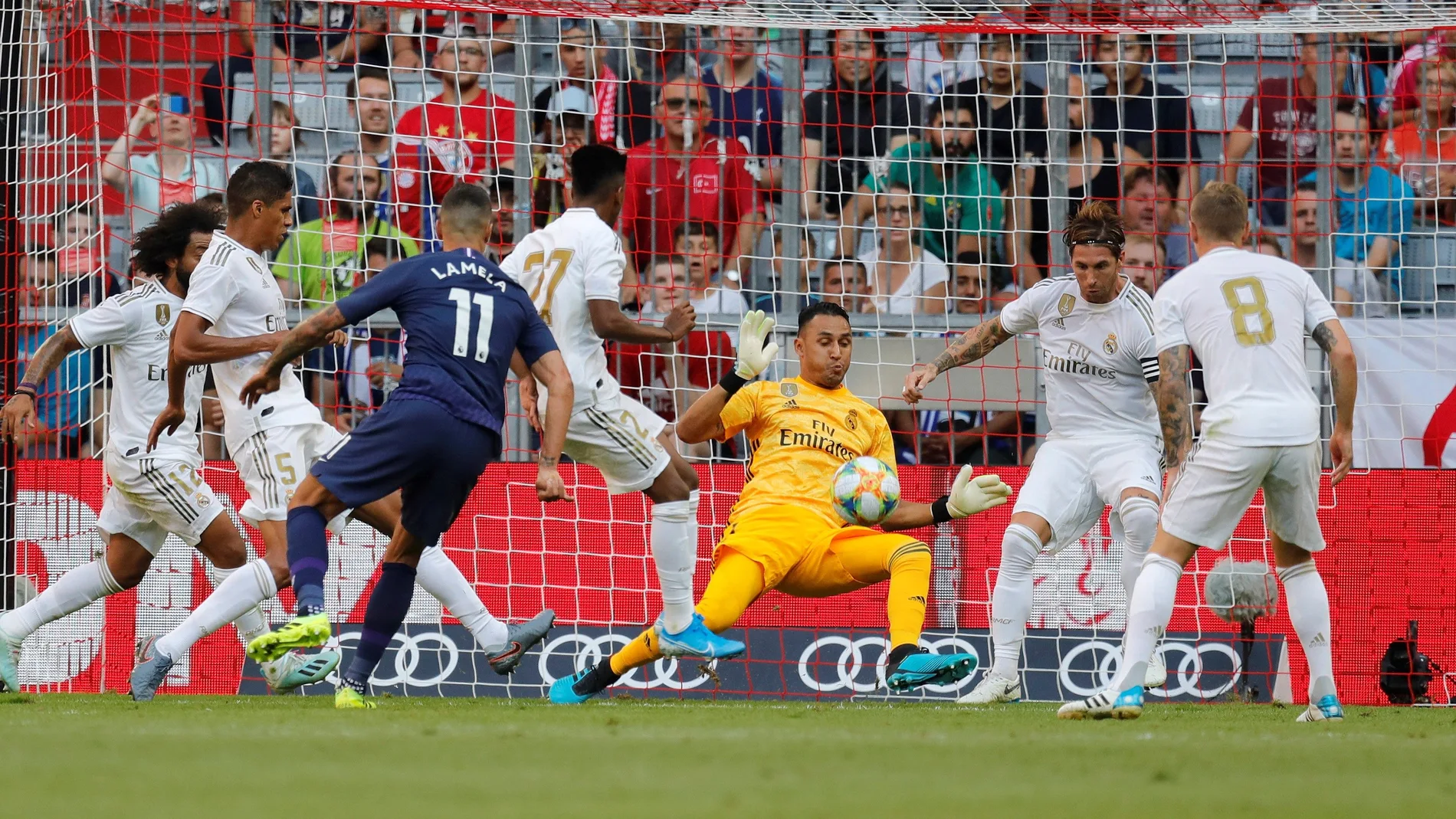 Navas hace una parada en el partido contra el Tottenham Navas hace una parada en el partido contra el Tottenham