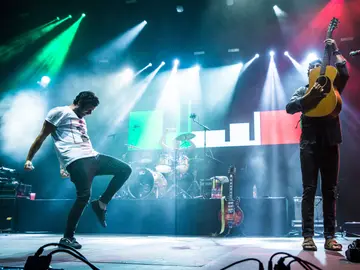 Taburete conquista Starlite laureado por las diosas de la belleza: Adriana Lima, Amaia Salamanca y Eugenia Silva Taburete conquista Starlite laureado por las diosas de la belleza: Adriana Lima, Amaia Salamanca y Eugenia Silva