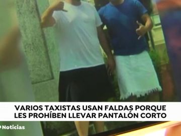 Los taxistas se ponen falda contra la prohibición de llevar pantalón corto