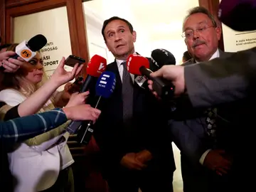 Tamás Gyárfás, saliendo de los juzgados Tamás Gyárfás, saliendo de los juzgados