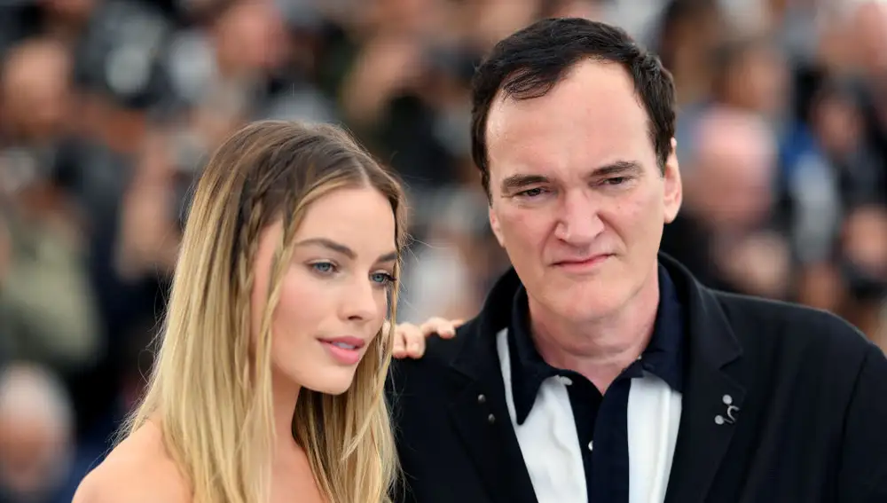 Margot Robbie junto a Quentin Tarantino