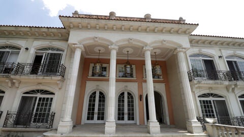 Mansi&oacute;n de una narcotraficante en venta