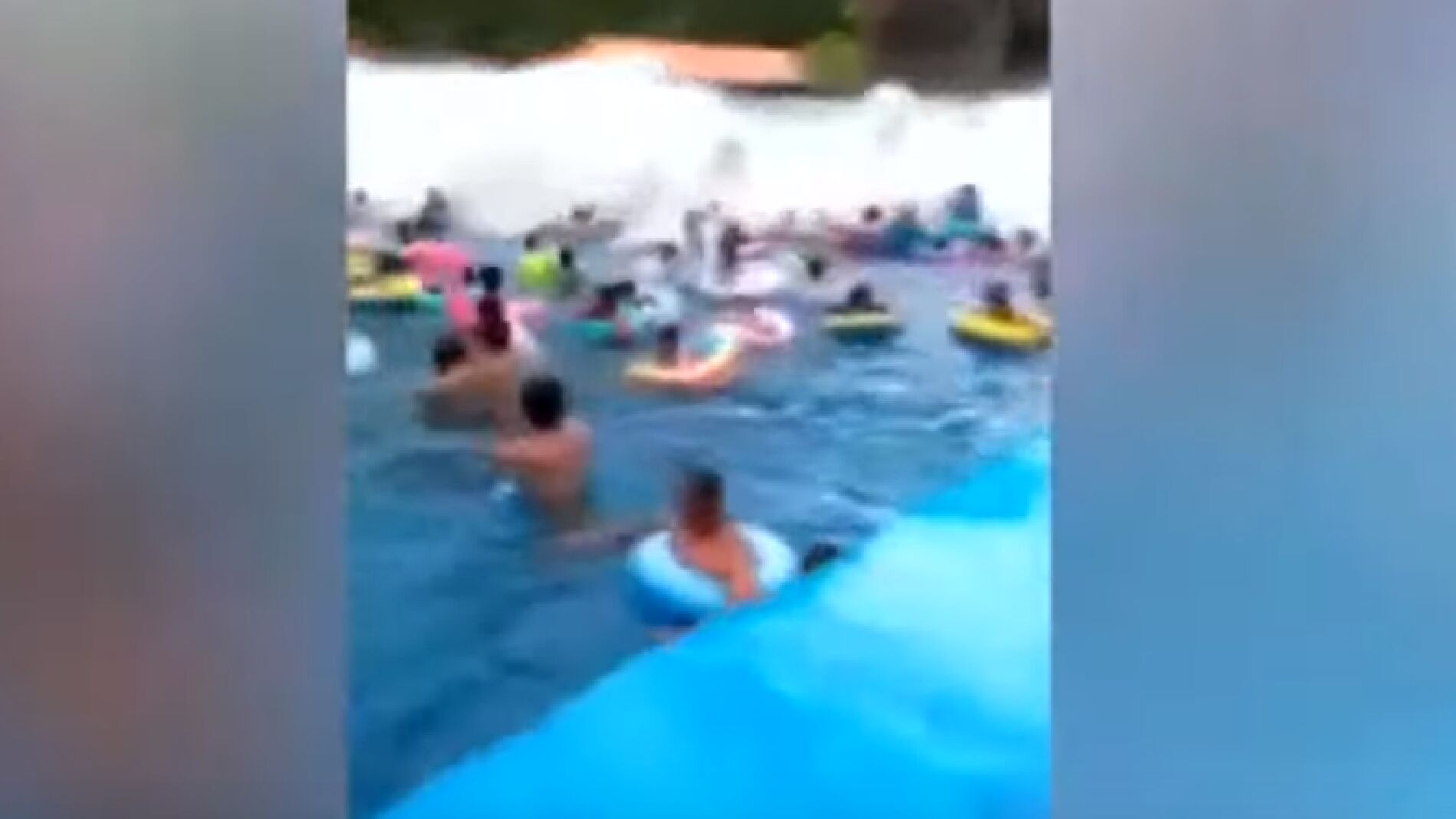 Imagen del momento del Tsunami