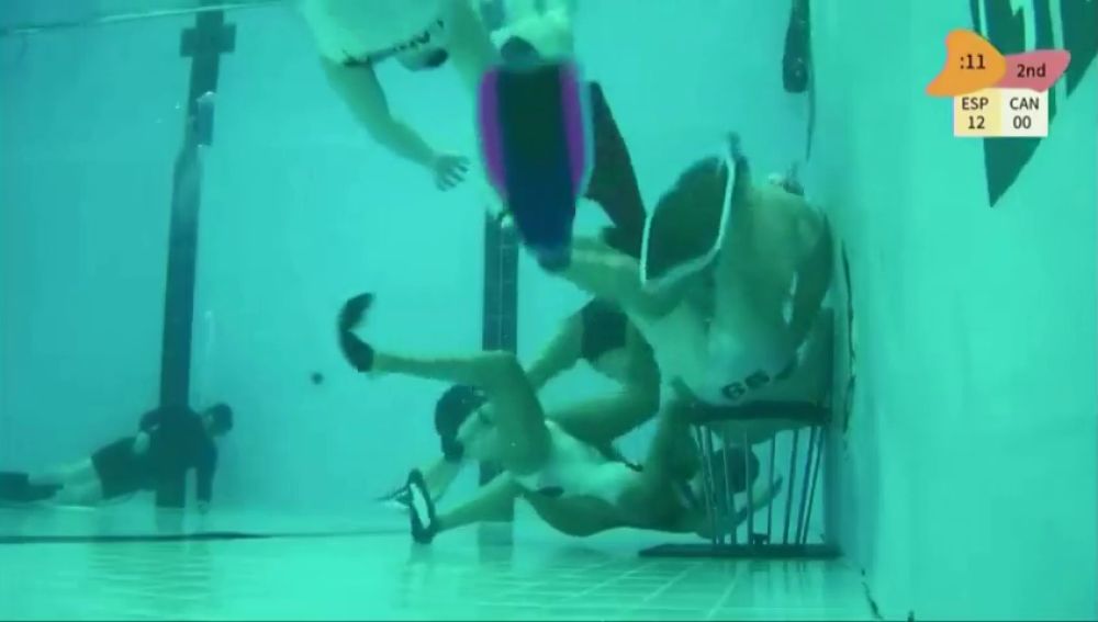 Así es el rugby subacuático: intensidad, contacto y compañerismo bajo el agua