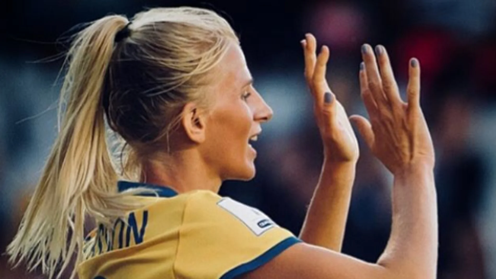 Jakobsson disputa un partido con Suecia Jakobsson disputa un partido con Suecia