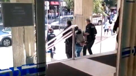 Arrestado tras encerrarse con un cuchillo en un ambulatorio