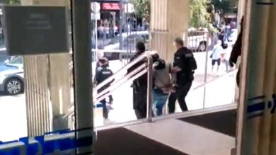 Detenido tras encerrarse con un cuchillo en un ambulatorio en Bilbao 