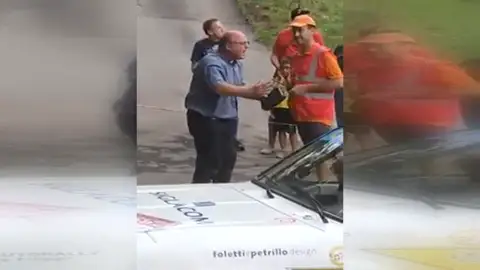 "¡Profanadores!": El cura de Castiglione recrimina a los participantes de un rally histórico "¡Profanadores!": El cura de Castiglione recrimina a los participantes de un rally histórico