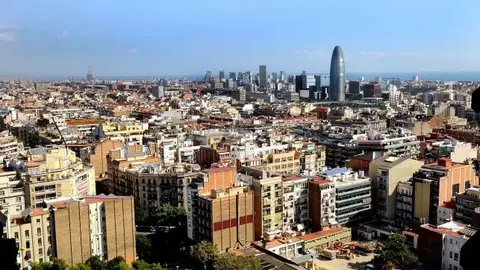 Una panorámica de Barcelona. Los inversores en hotelería tienen un panorama complicado en la ciudad._643x397 Una panorámica de Barcelona. Los inversores en hotelería tienen un panorama complicado en la ciudad._643x397