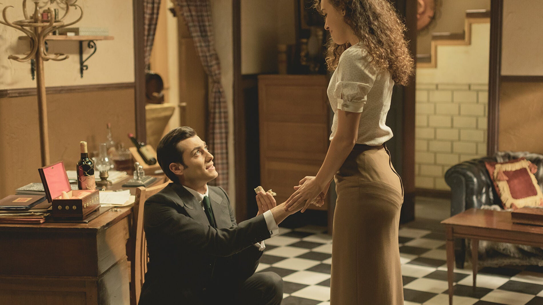 La rom&aacute;ntica petici&oacute;n de mano de Prudencio a Lola 