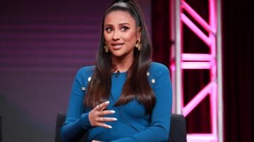 Una embarazada Shay Mitchell