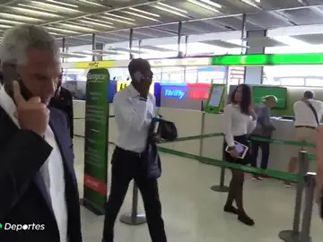 Neymar, cada vez más cerca: una delegación del Barcelona viaja a París Neymar, cada vez más cerca: una delegación del Barcelona viaja a París