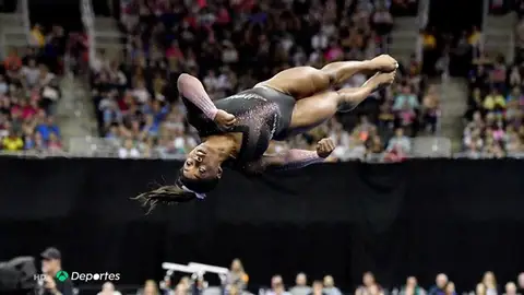 Simone Biles deja con la boca abierta al mundo de la gimnasia: "Va sobradísima... le da tiempo a mirar el suelo y a caer tranquilamente" Simone Biles deja con la boca abierta al mundo de la gimnasia: "Va sobradísima... le da tiempo a mirar el suelo y a caer tranquilamente"
