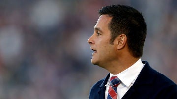 El entrenador, Mike Petke, durante un partido  