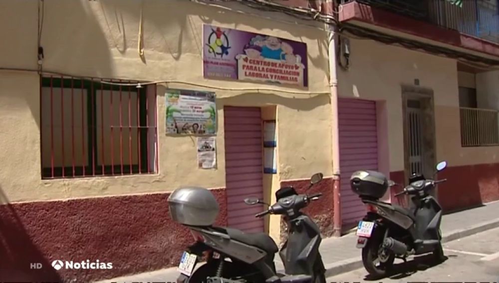 Investigan la venta ilegal de comida por una ONG a personas desfavorecidas en Torrevieja