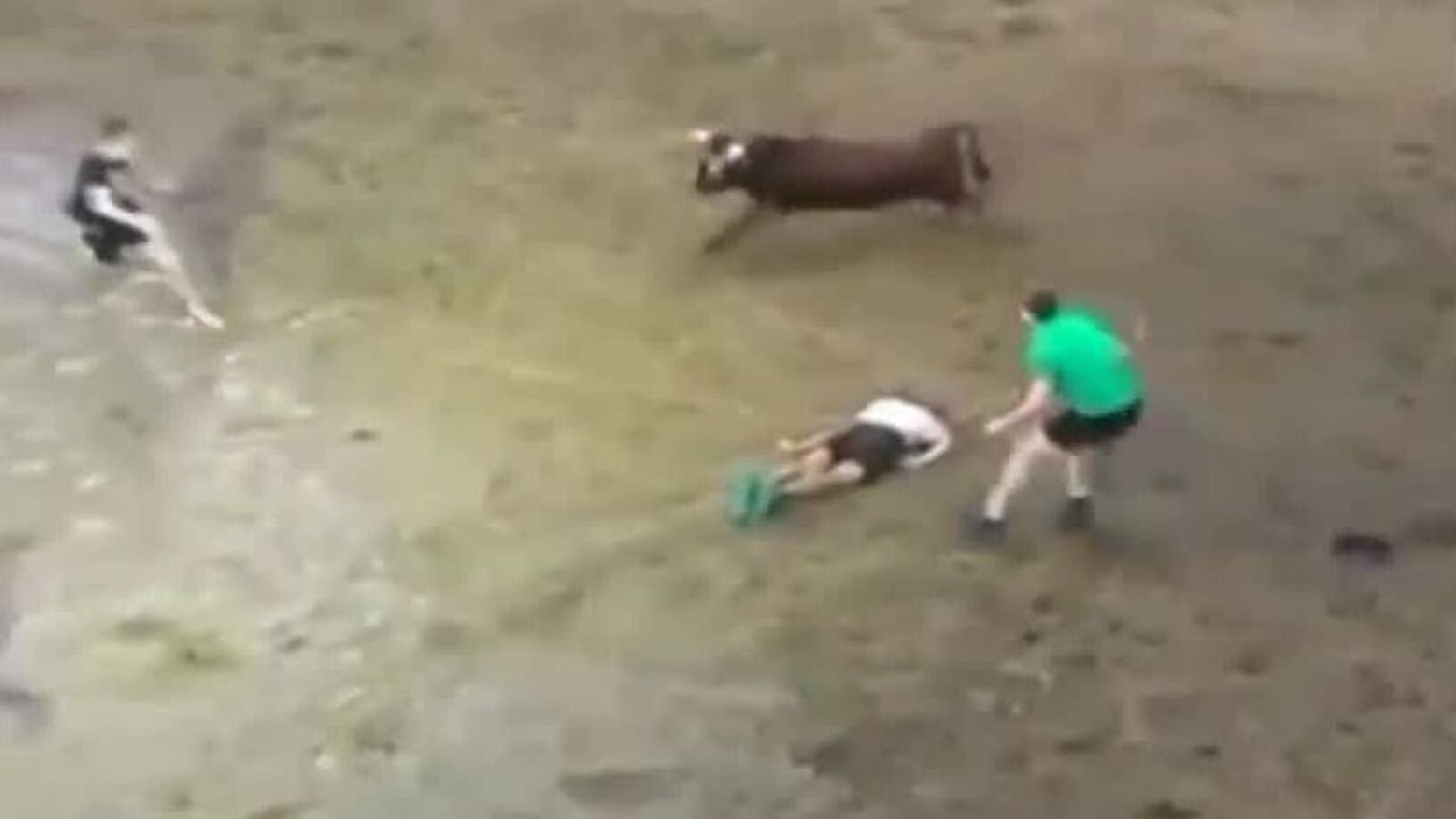 Sobrecogedora cogida en las fiestas del Puerto Viejo de Algorta