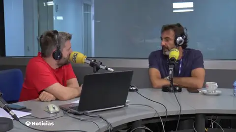 Óscar Camps, fundador de Open Arms: "Cuando estás en el mar no piensas en la multa, tratas de recoger a ese niño" Óscar Camps, fundador de Open Arms: "Cuando estás en el mar no piensas en la multa, tratas de recoger a ese niño"