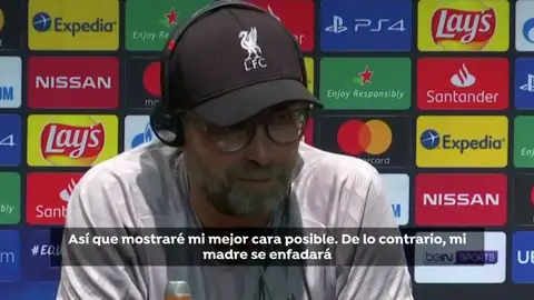 Jürgen Klopp mostrará su mejor cara a la árbitra durante la final de la Supercopa: "De lo contrario...mi madre se enfadará" Jürgen Klopp mostrará su mejor cara a la árbitra durante la final de la Supercopa: "De lo contrario...mi madre se enfadará"