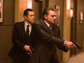 Joseph Gordon Levitt y Leonardo DiCaprio en 'Origen'