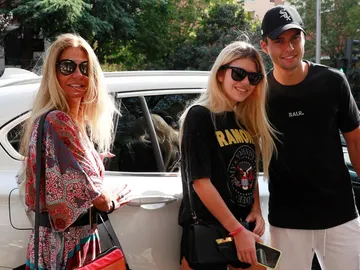 Makoke y sus hijos, Anita Matamoros y Javier Tudela Makoke y sus hijos, Anita Matamoros y Javier Tudela