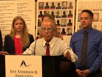 Presentan 262 demandas contra la Iglesia por abusos sexuales en Nueva York Presentan 262 demandas contra la Iglesia por abusos sexuales en Nueva York