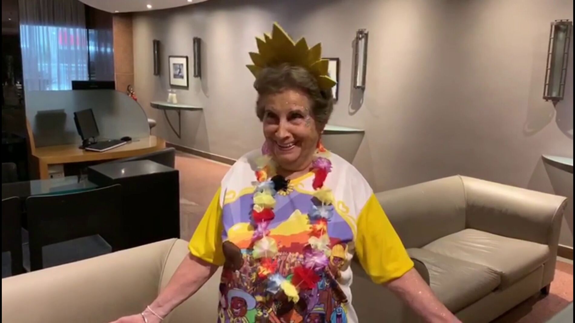 Prepar&aacute;ndose para el Carnaval de R&iacute;o en 'Por el mundo a los 80'