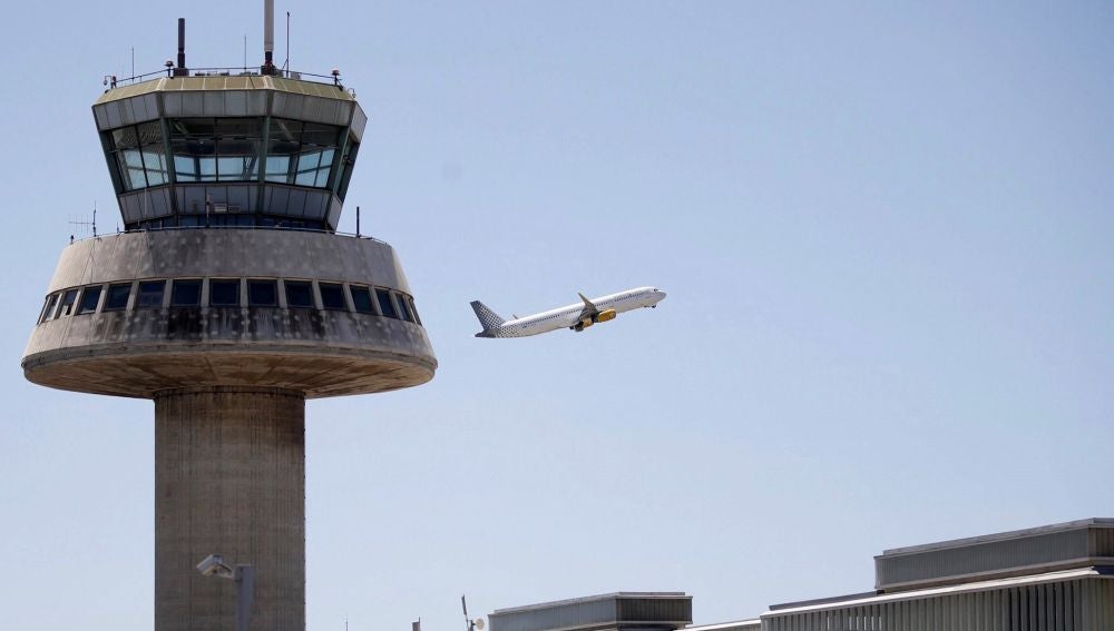 Un vuelo París-Barcelona anulado tras el arresto de un hombre con un cuchillo