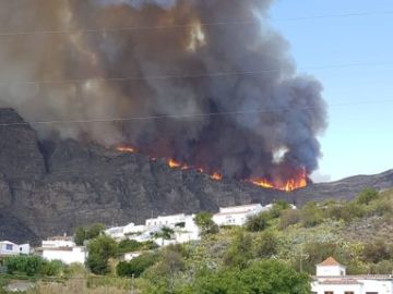 Incendio en Valleseco 